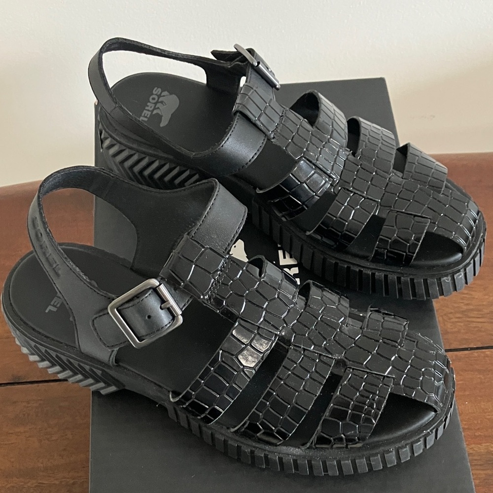 Sorel Black Chunky Sole Sandals